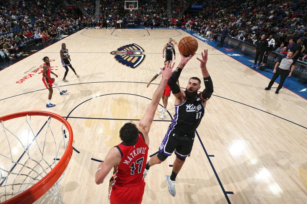 冠三连冠的 冠三连冠的