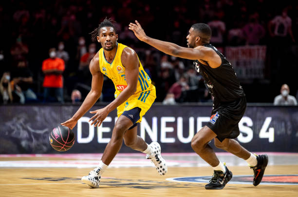 年未能加盟 年未能加盟